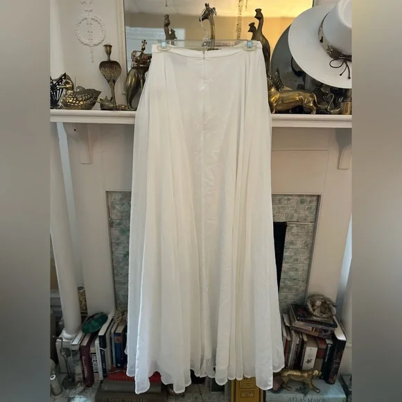 BHLDN Bridal Skirt, size 2 - Picture 8 of 8